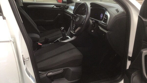 Used Volkswagen T-Roc 2024 for sale - 76279925: Photo 9