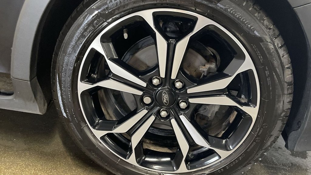 Used Ford Focus 2023 for sale - 76202603: Photo 12