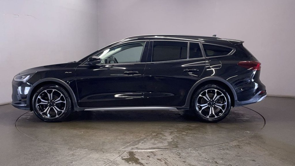 Used Ford Focus 2023 for sale - 76202603: Photo 5