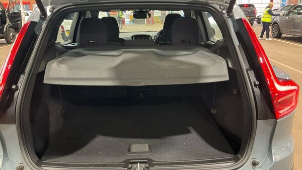 Used Volvo XC40 2022 for sale - 76303835: Photo 7