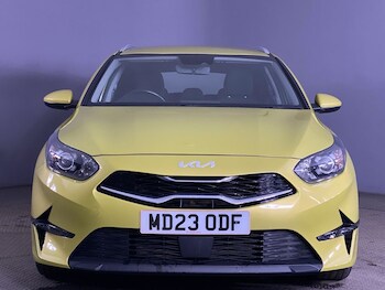 Used Kia Ceed 2023 for sale - 77088881: Photo