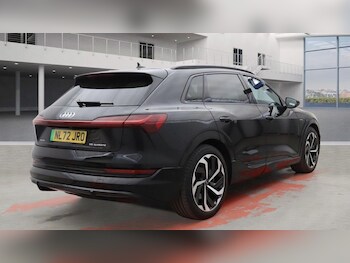 Used Audi e-tron 2022 for sale - 76410357: Photo