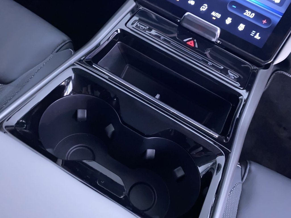 Used Ford Explorer 2025 for sale - 76768618: Photo 24