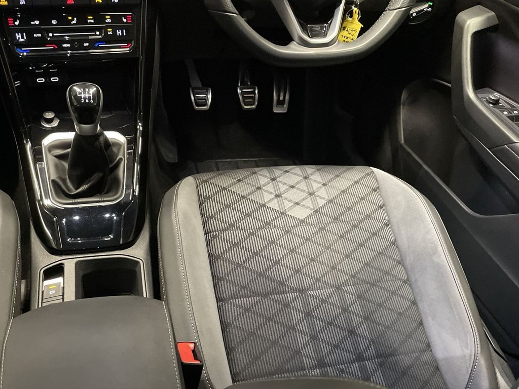 Used Volkswagen T-Roc 2023 for sale - 78029819: Photo 15