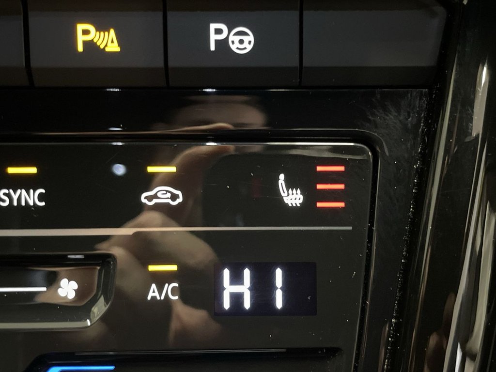 Used Volkswagen T-Roc 2023 for sale - 78029819: Photo 23