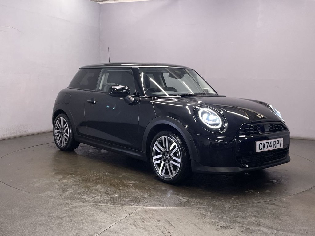 Used MINI Cooper 2024 for sale - 77212145: Photo 2