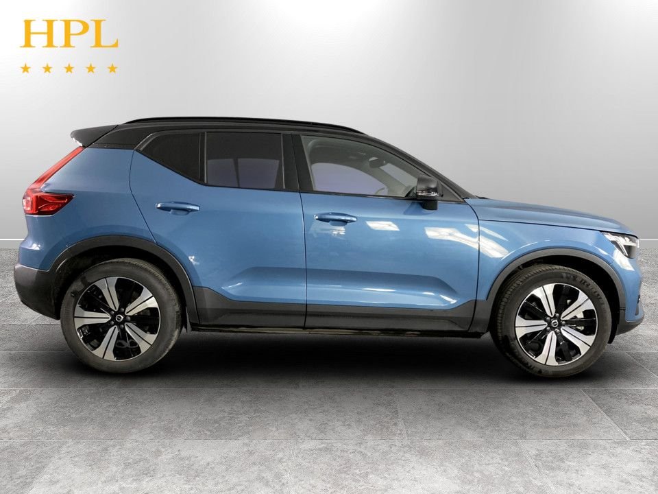 Used Volvo XC40 2023 for sale - 77620977: Photo 8