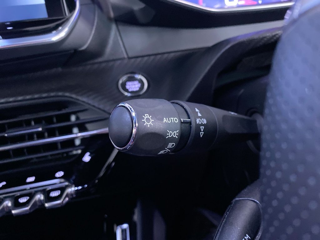 Used Peugeot 2008 2021 for sale - 75923669: Photo 23