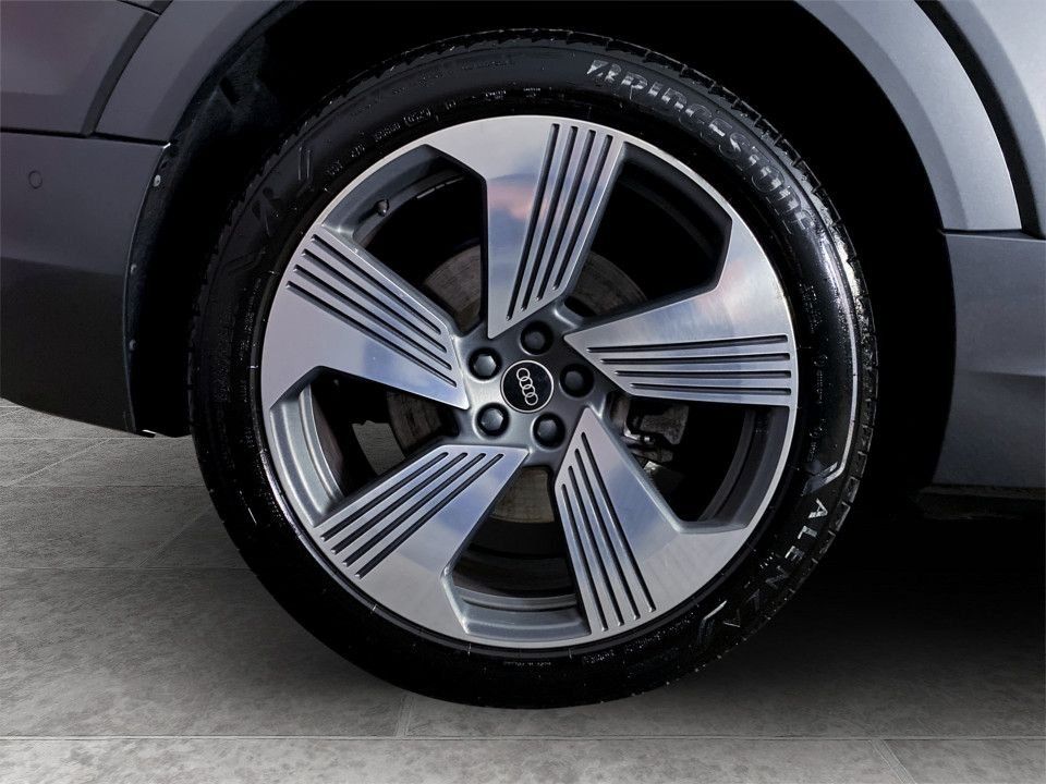 Used Audi e-tron 2022 for sale - 77850016: Photo 10