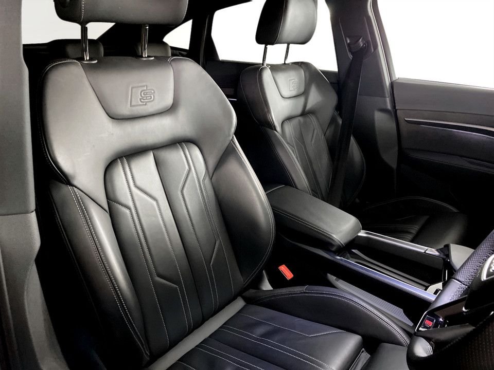 Used Audi e-tron 2022 for sale - 77850016: Photo 11