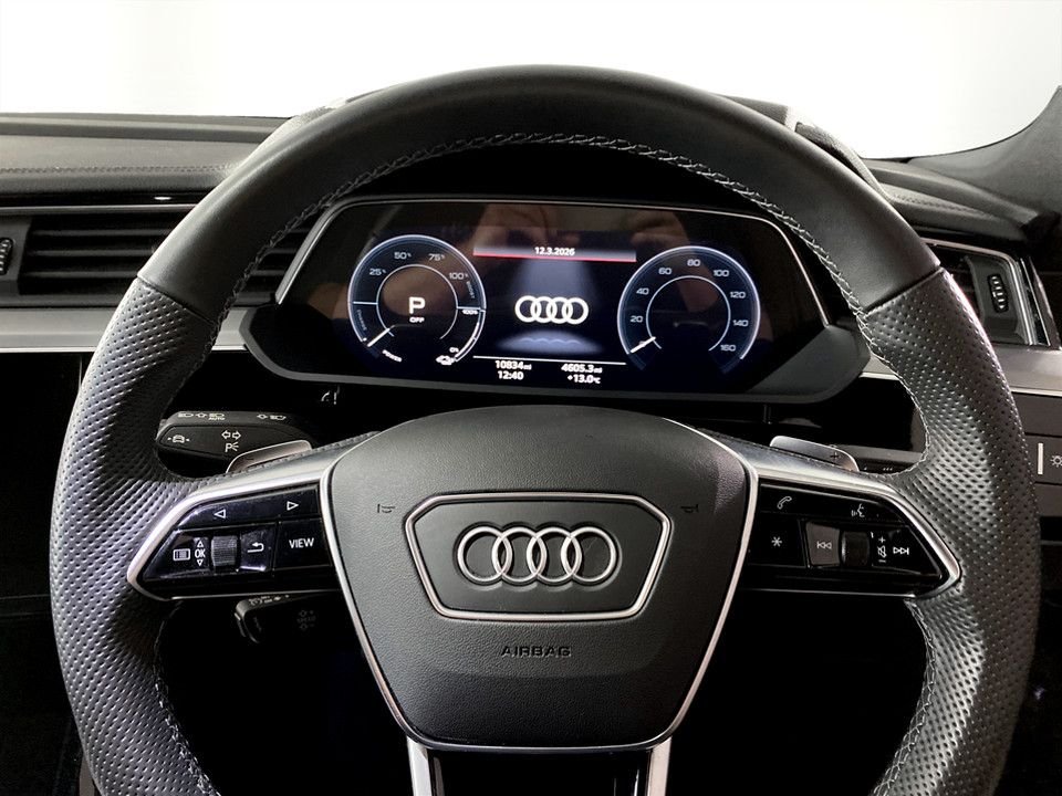 Used Audi e-tron 2022 for sale - 77850016: Photo 13