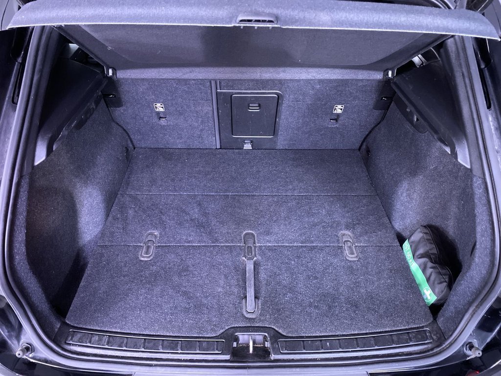 Used Volvo XC40 2022 for sale - 76632082: Photo 13