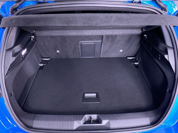 Used Vauxhall Astra 2023 for sale - 76147723: Photo 13