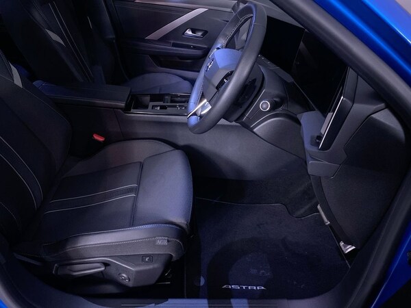 Used Vauxhall Astra 2023 for sale - 76147723: Photo 15