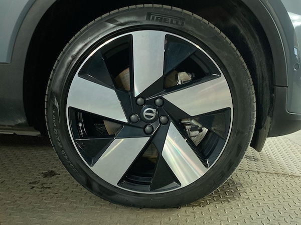 Used Volvo XC40 2023 for sale - 75432481: Photo 12