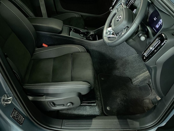 Used Volvo XC40 2023 for sale - 75432481: Photo 15