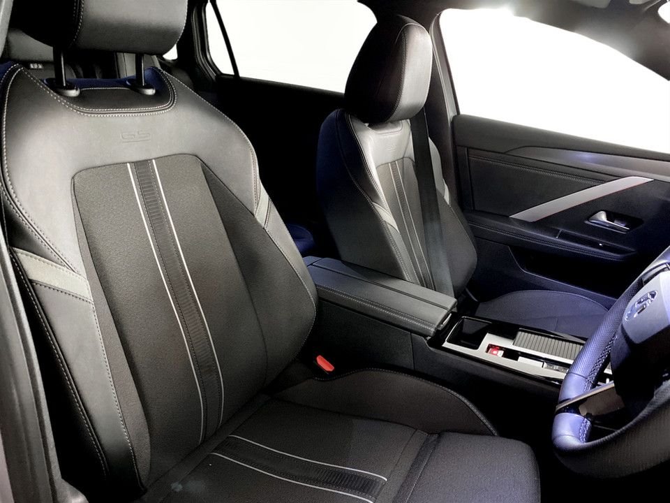 Used Vauxhall Astra 2024 for sale - 77654601: Photo 11