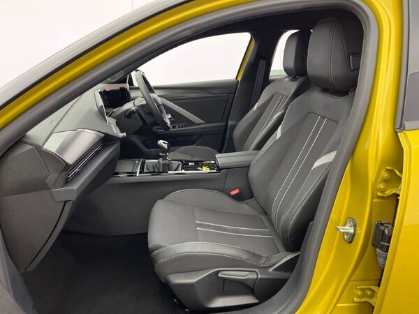 Used Vauxhall Astra 2024 for sale - 76009307: Photo 10