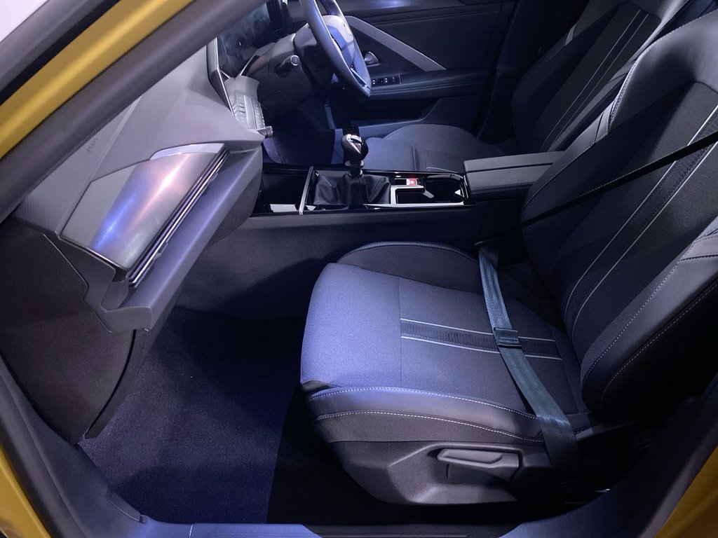 Used Vauxhall Astra 2024 for sale - 76009307: Photo 17