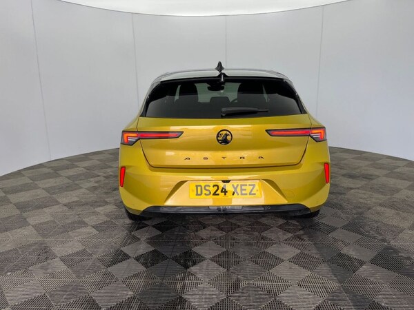 Used Vauxhall Astra 2024 for sale - 76009307: Photo 4