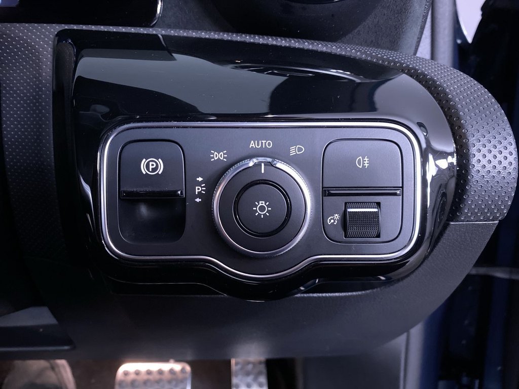 Used Mercedes-Benz A-Class 2020 for sale - 76309361: Photo 23