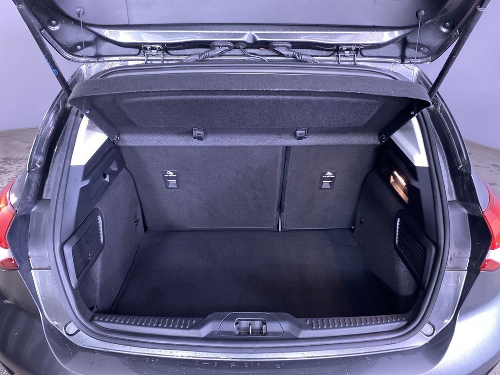 Used Ford Focus 2021 for sale - 76986313: Photo 20