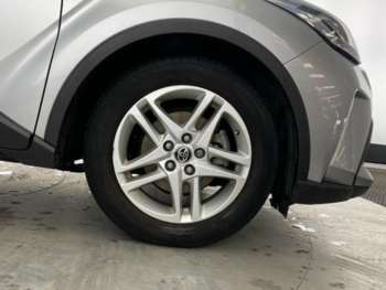 Used Toyota C-HR 2022 for sale - 75359079: Photo