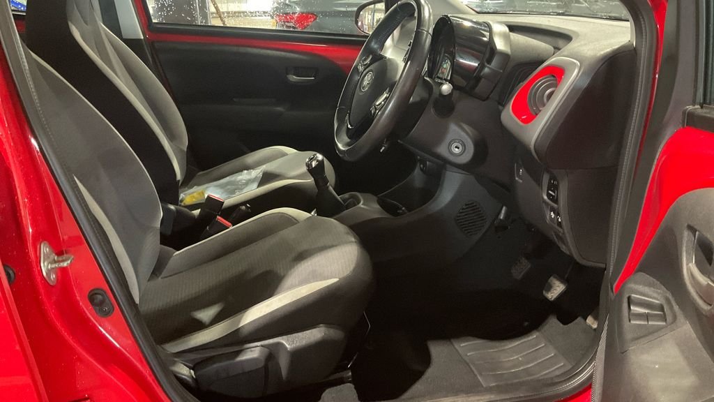 Used Toyota AYGO 2021 for sale - 76323376: Photo 9