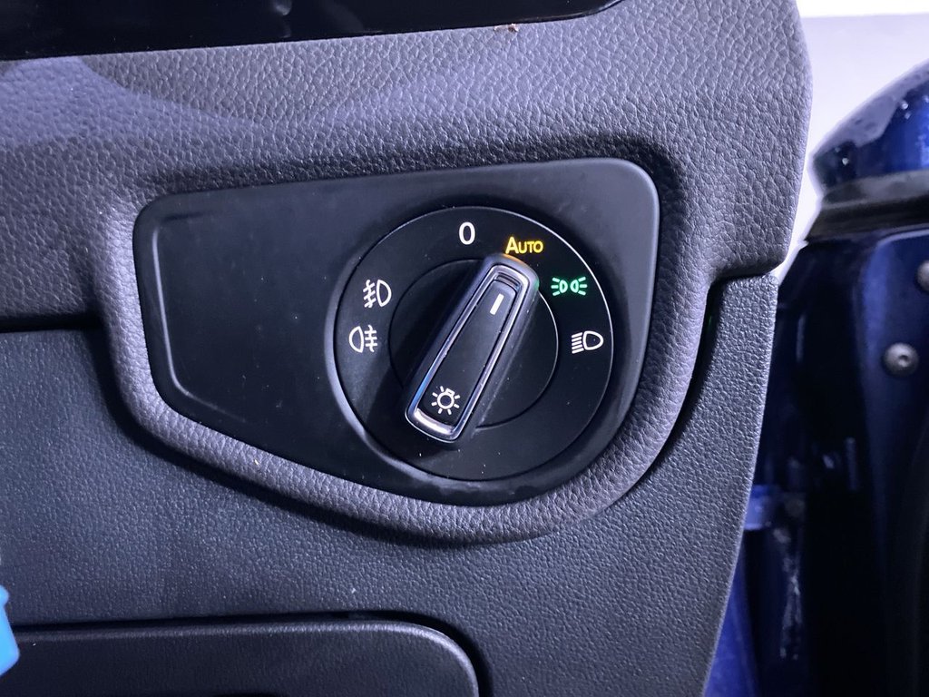 Used Volkswagen Touran 2021 for sale - 76768686: Photo 23