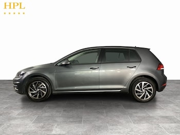 Used Volkswagen Golf 2019 for sale - 79482413: Photo