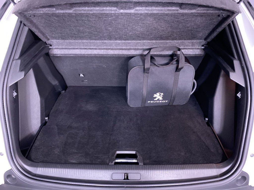 Used Peugeot E-2008 2020 for sale - 76710887: Photo 13