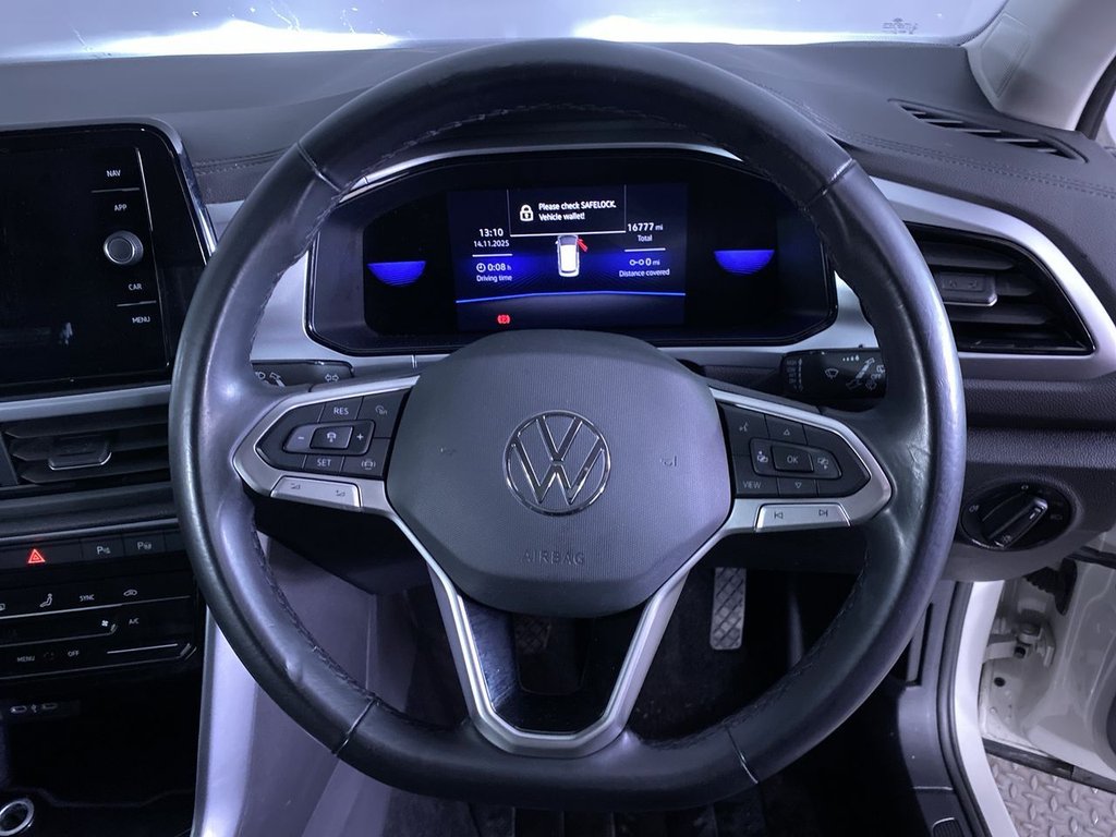 Used Volkswagen T-Roc 2023 for sale - 76509949: Photo 16