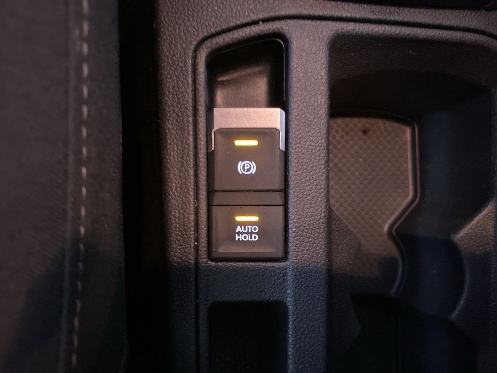 Used Volkswagen T-Roc 2023 for sale - 76509949: Photo 25