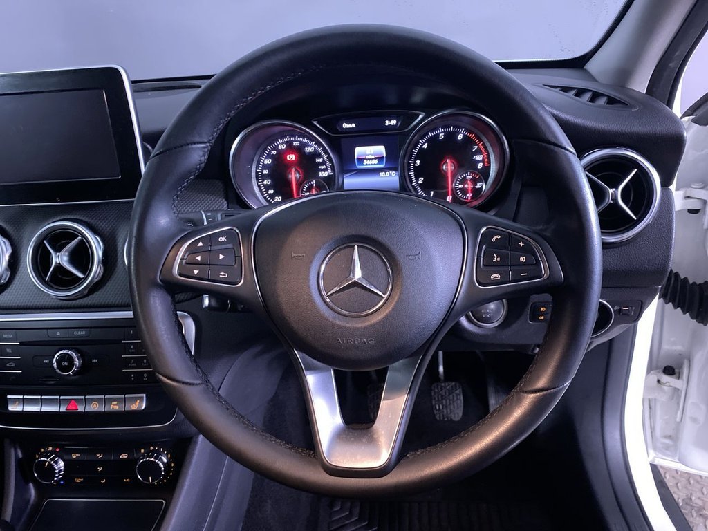 Used Mercedes-Benz GLA 2018 for sale - 76950351: Photo 16