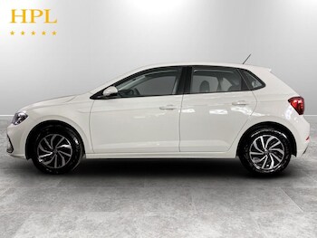 Used Volkswagen Polo 2024 for sale - 78110211: Photo