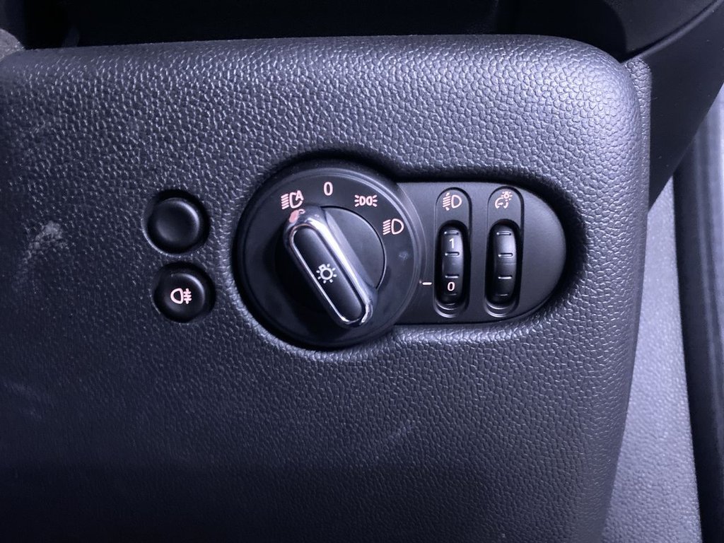 Used MINI Hatch 2021 for sale - 76558972: Photo 23