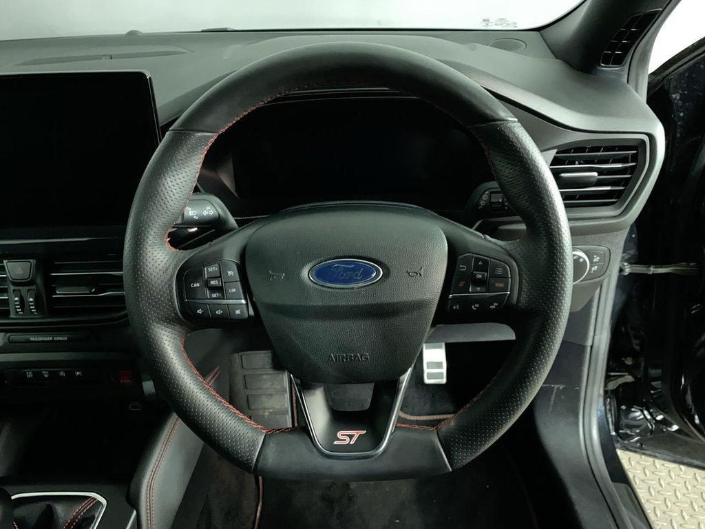 Used Ford Focus 2022 for sale - 76039266: Photo 16
