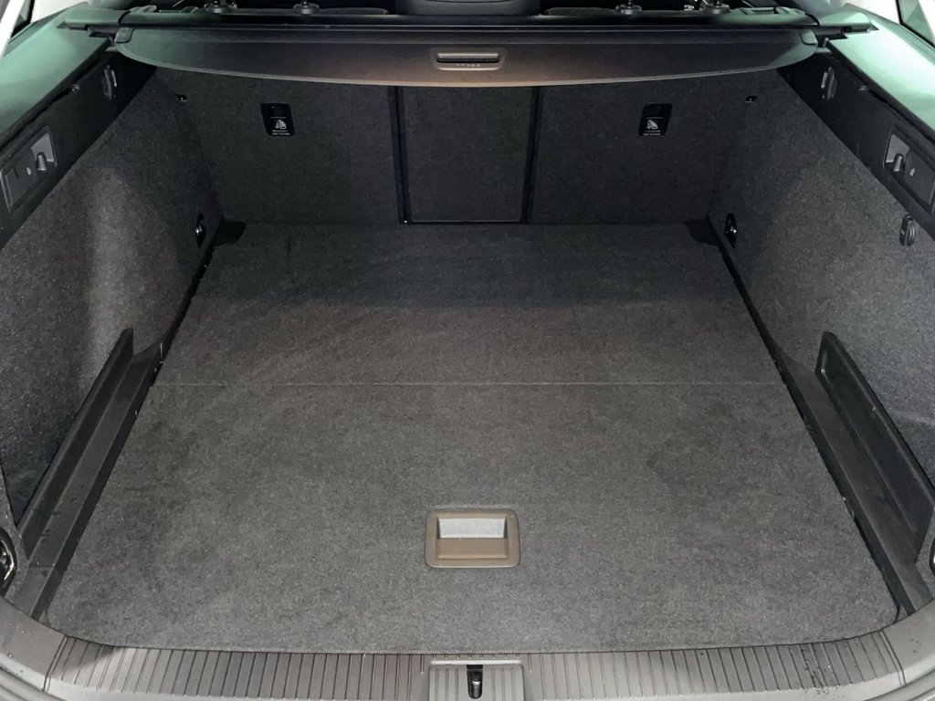 Used Volkswagen Passat 2022 for sale - 76710885: Photo 13