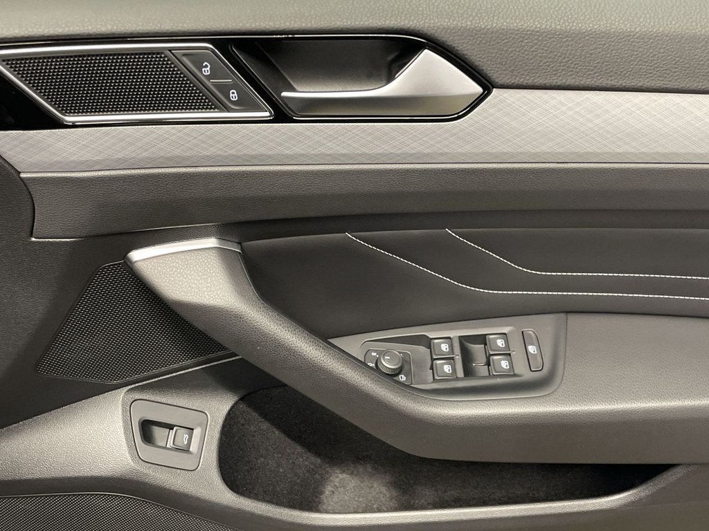 Used Volkswagen Passat 2022 for sale - 76710885: Photo 25