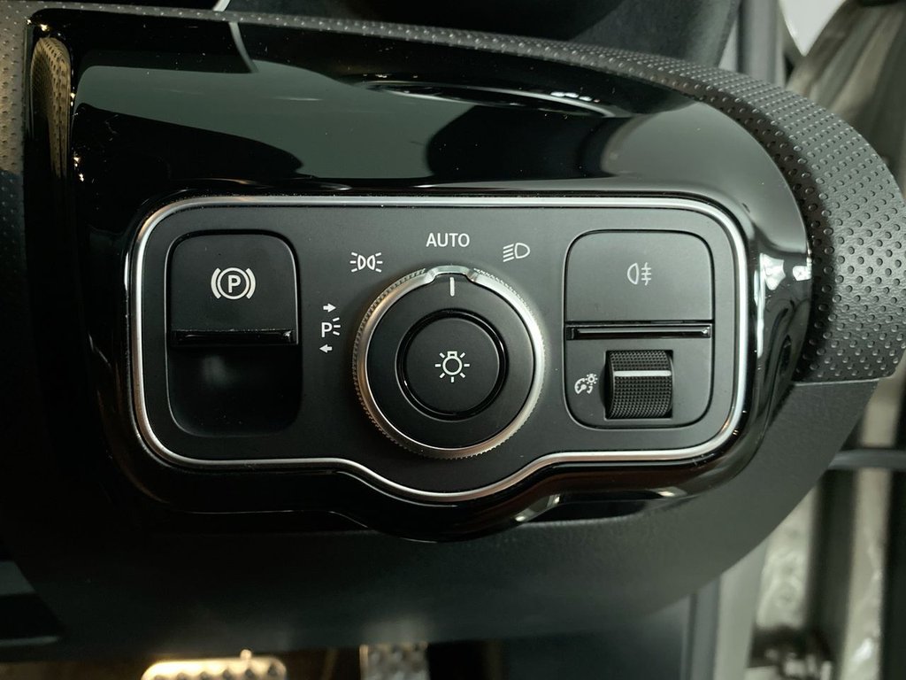 Used Mercedes-Benz A-Class 2019 for sale - 76132495: Photo 23