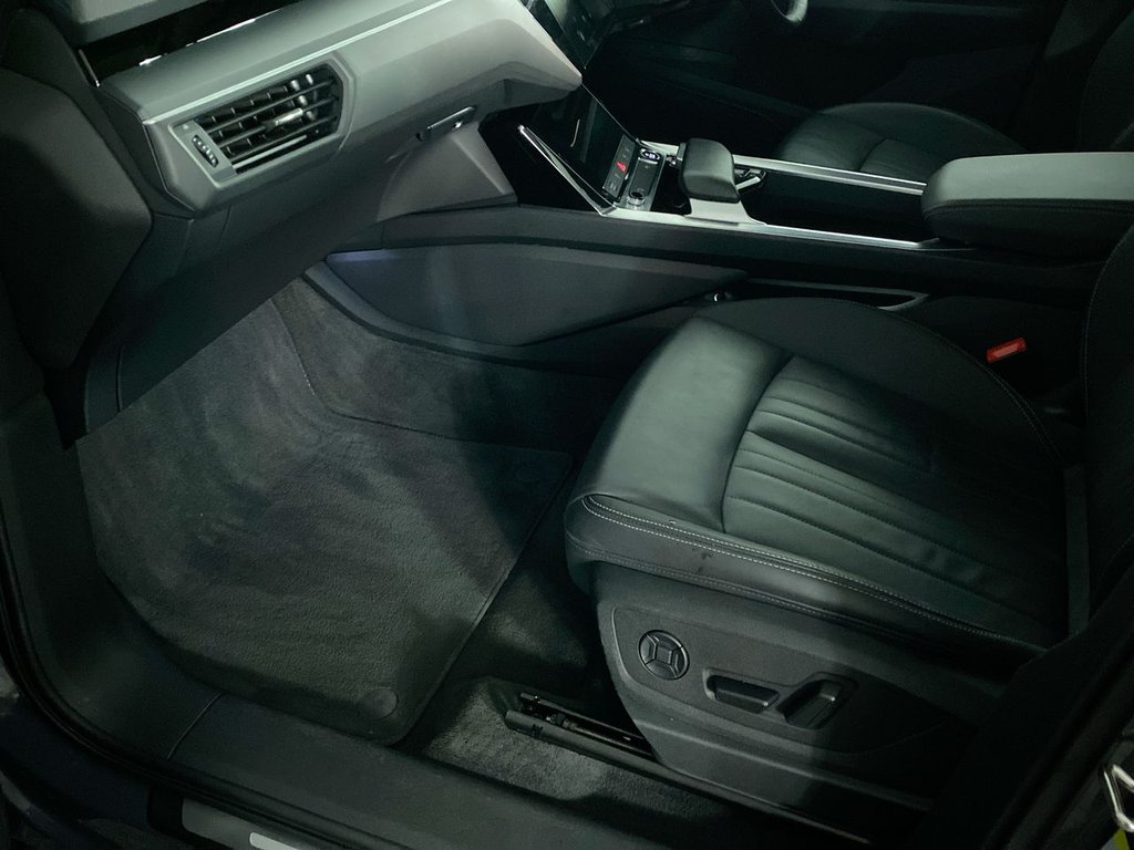 Used Audi Q8 e-tron 2023 for sale - 76962068: Photo 17