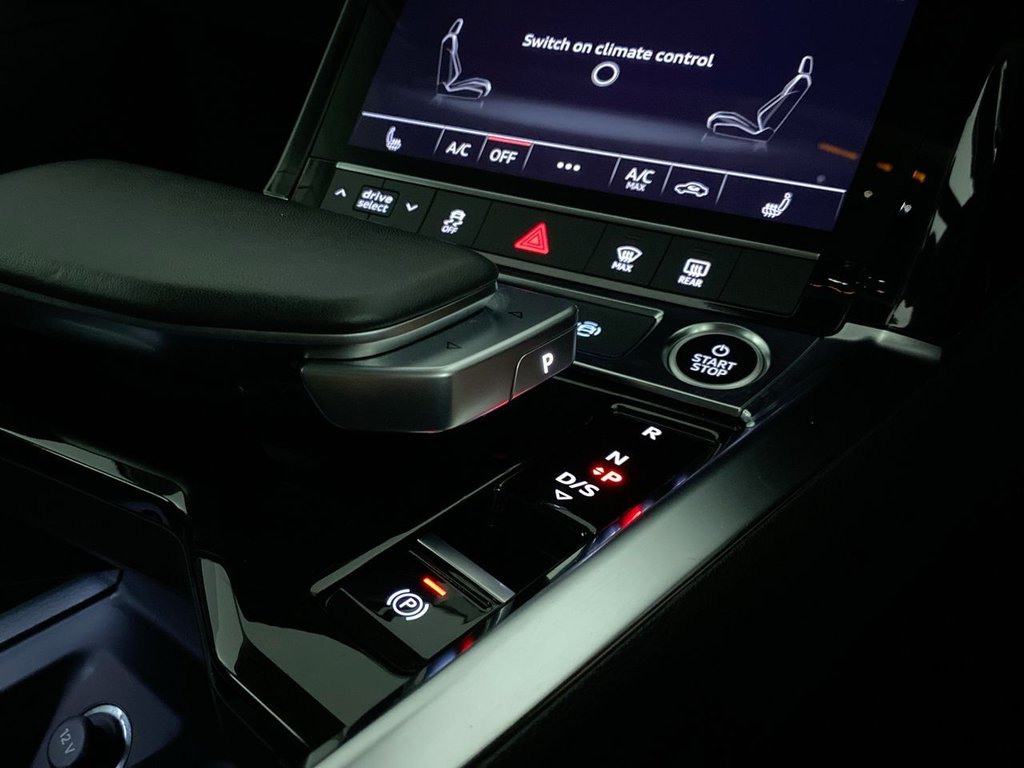 Used Audi Q8 e-tron 2023 for sale - 76962068: Photo 21