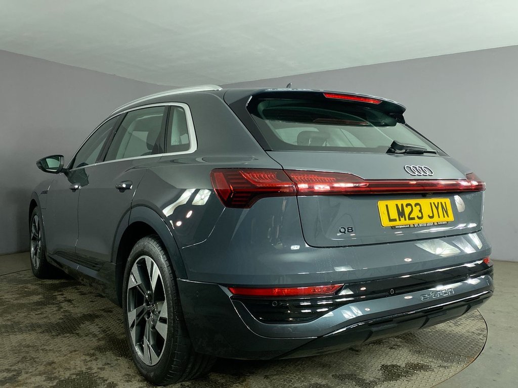 Used Audi Q8 e-tron 2023 for sale - 76962068: Photo 6