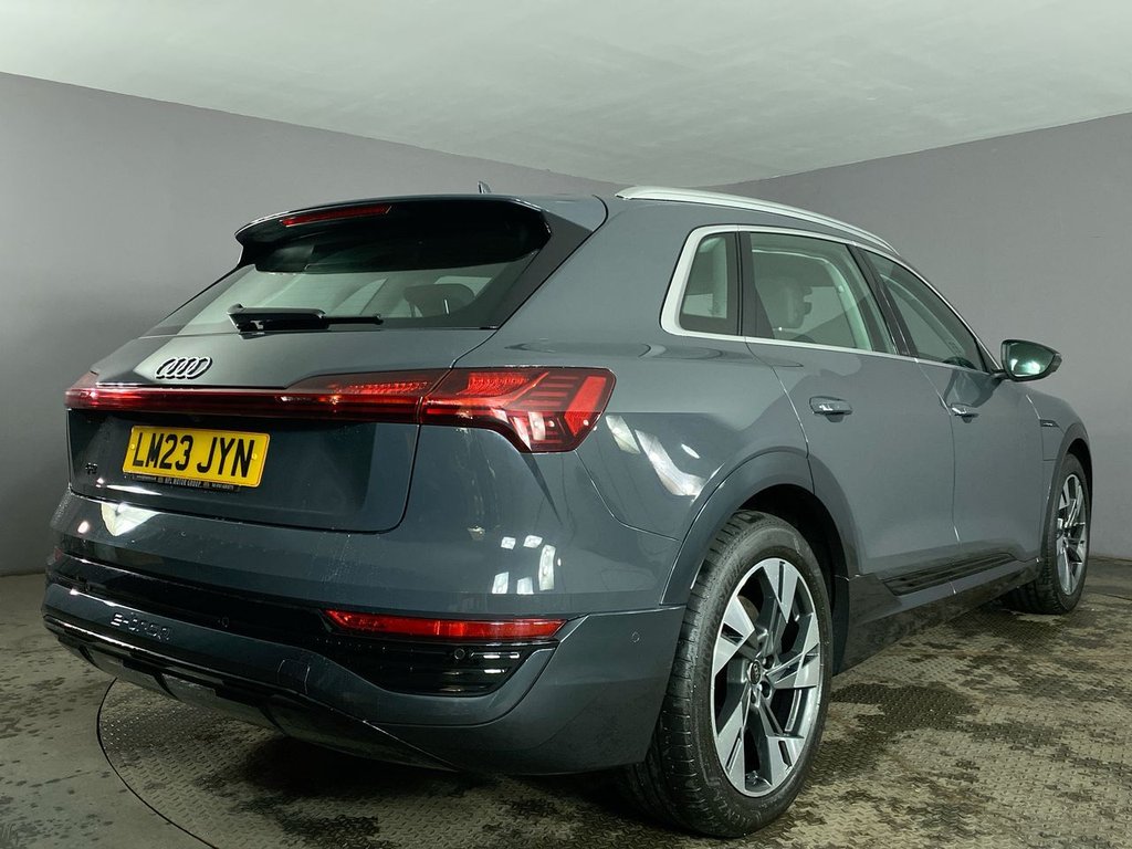 Used Audi Q8 e-tron 2023 for sale - 76962068: Photo 8