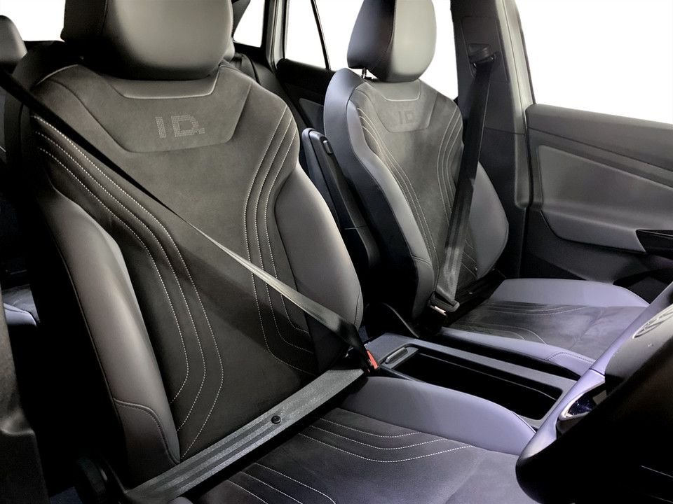 Used Volkswagen ID.4 2023 for sale - 78082969: Photo 11