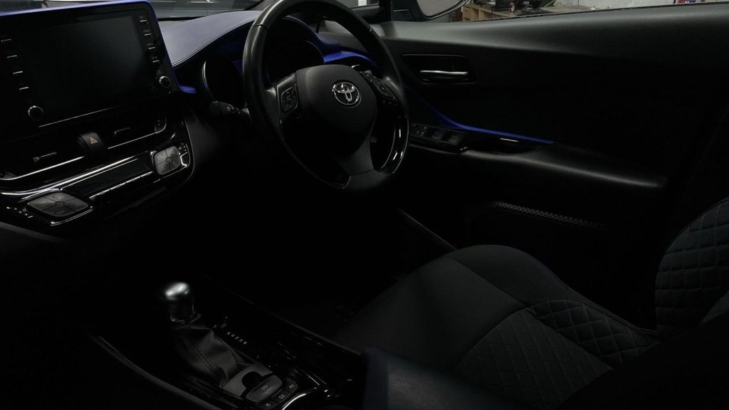 Used Toyota C-HR 2020 for sale - 76029011: Photo 15