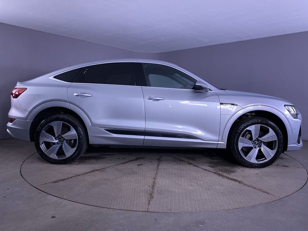 Used Audi e-tron 2022 for sale - 76792339: Photo 16