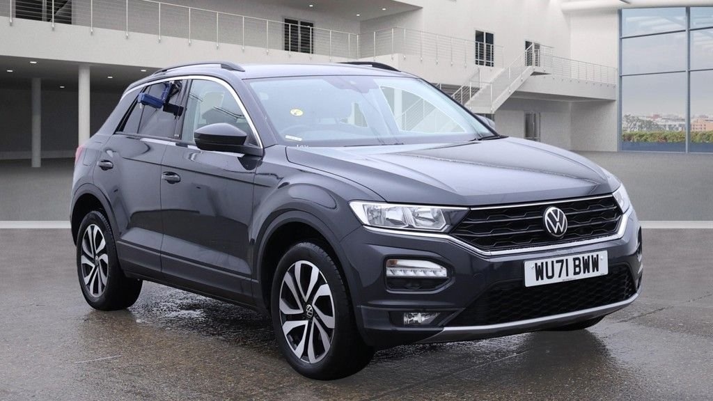 Used Volkswagen T-Roc 2021 for sale - 76356617: Photo 1