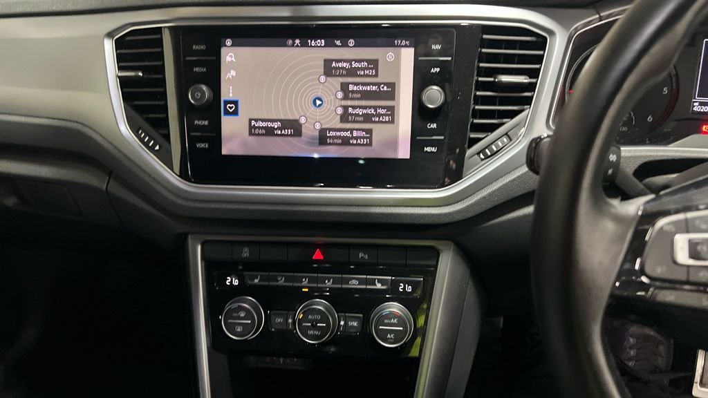 Used Volkswagen T-Roc 2021 for sale - 76356617: Photo 11