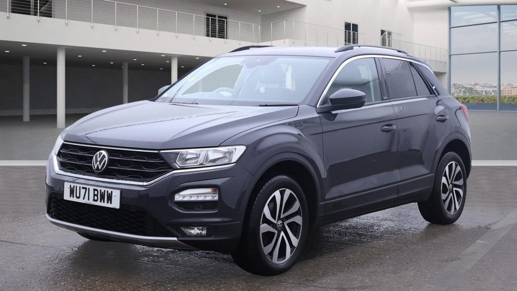 Used Volkswagen T-Roc 2021 for sale - 76356617: Photo 2